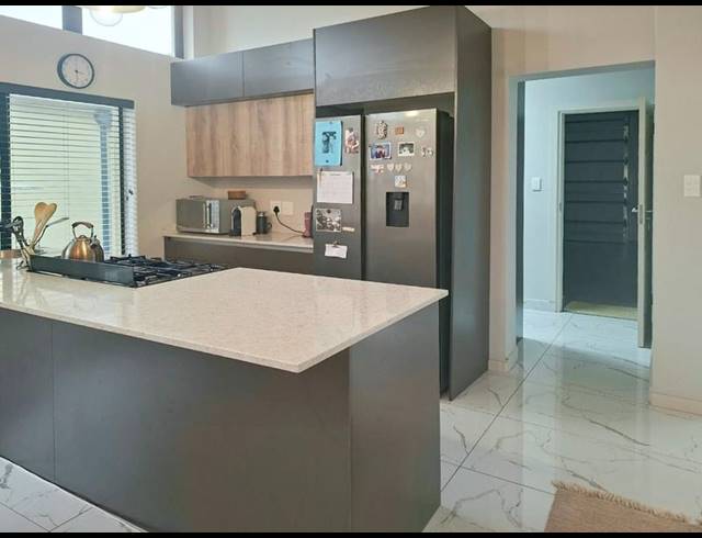 3 BEDROOM HOUSE FOR SALE IN HARTENBOS HEUWELS